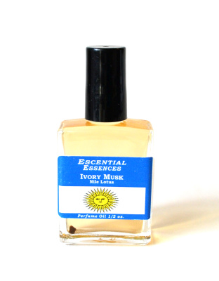 1/2oz Ivory Musk escential essences oil