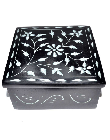 4 1/4" x 4 1/4" Floral soapstone box